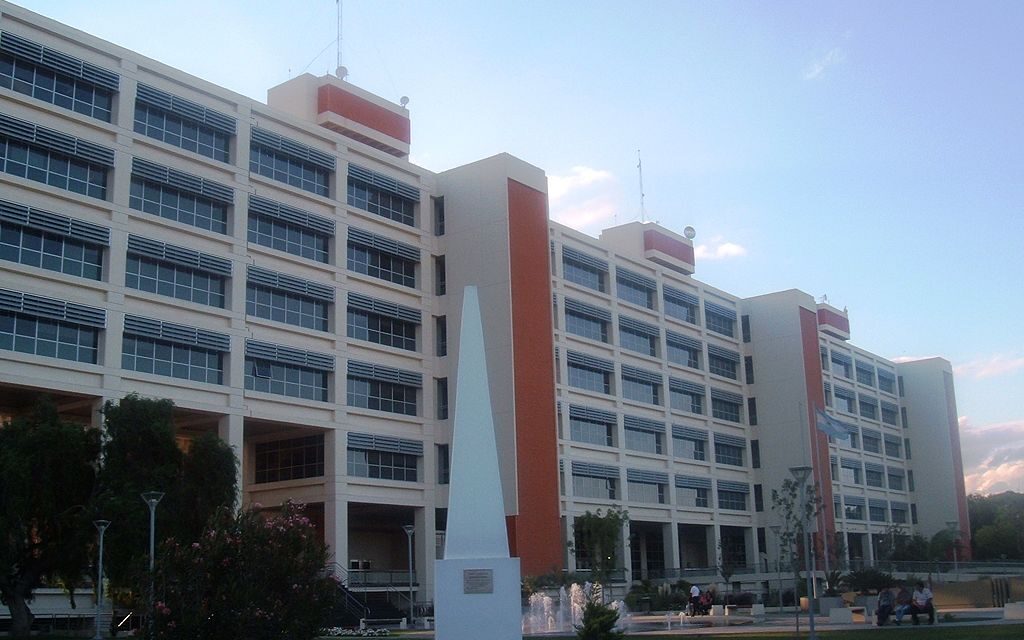 Aumentan sueldos y asignaciones familiare