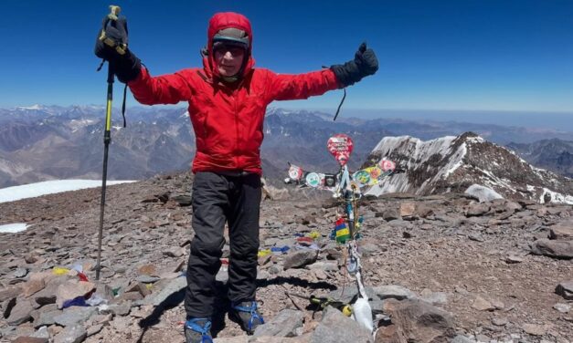 A los 86 años, Carlos Soria conquista el Aconcagua (6.962 m) y hace historia en el montañismo