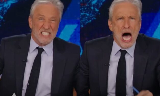 Un conductor se cortó la mano en vivo mientras expresaba su furia contra Elon Musk: “Iré al hospital”