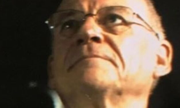 inicia el juicio de Le Scouarnec, el cirujano acusado de abusar a 300 menores de edad