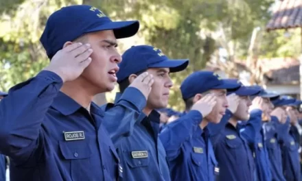 Policías Salvan la Vida de un Bebé en Pocito