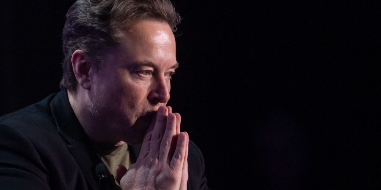 Elon Musk denunció un «ciberataque masivo» contra X