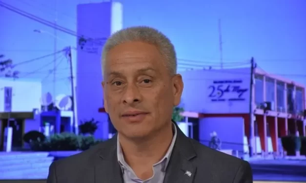 Carlos Quiroja Moyano: «el efecto Milei podría dividir en tercios al electorado provincial»