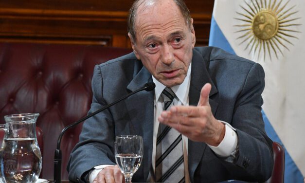 Declaración de juristas ante el ataque de Milei contra Zaffaroni