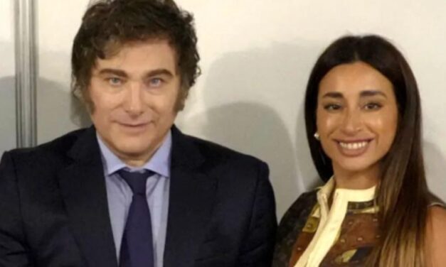 El Gobierno intenta despegarse del escándalo de la «valijera»  | El comunicado de Aduana y la negación de Adorni