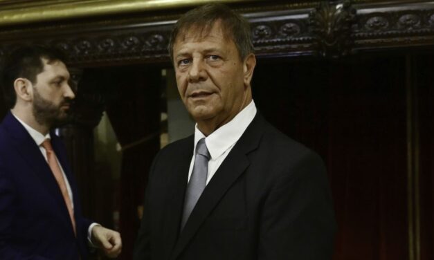 Oscar Zago quedó al frente de la Bicameral que trata el DNU con el Fondo | La oposición había propuesto a Nicolás Massot