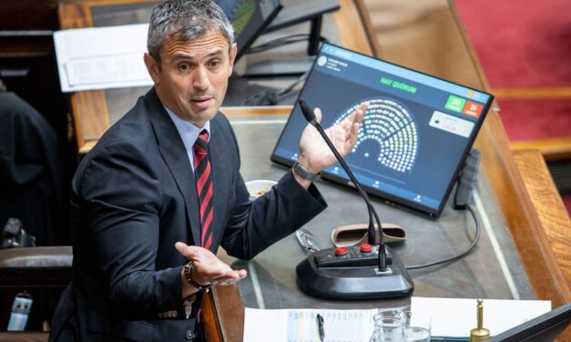 «Los quiero a los gritos, puteándome, nada de algo pacífico»: el audio de Martín Menem para enturbiar la sesión | El debate por el DNU del FMI