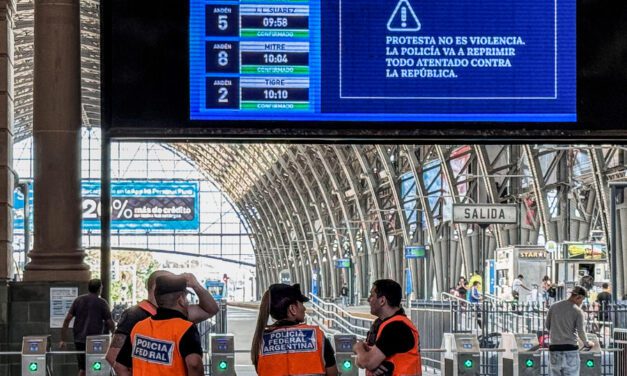 De la represión a la amenaza y la intimidación | La estrategia del Gobierno frente a la nueva protesta por los jubilados