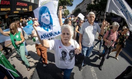 Una multitud marchó en Córdoba por los jubilados | Sindicatos, organizaciones sociales, partidos y autoconvocados recorrieron las calles de la capital cordobesa