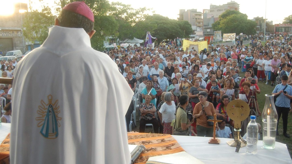 “Plan sistemático” de empobrecimiento | La denuncia de la Iglesia de Quilmes contra el gobierno nacional 