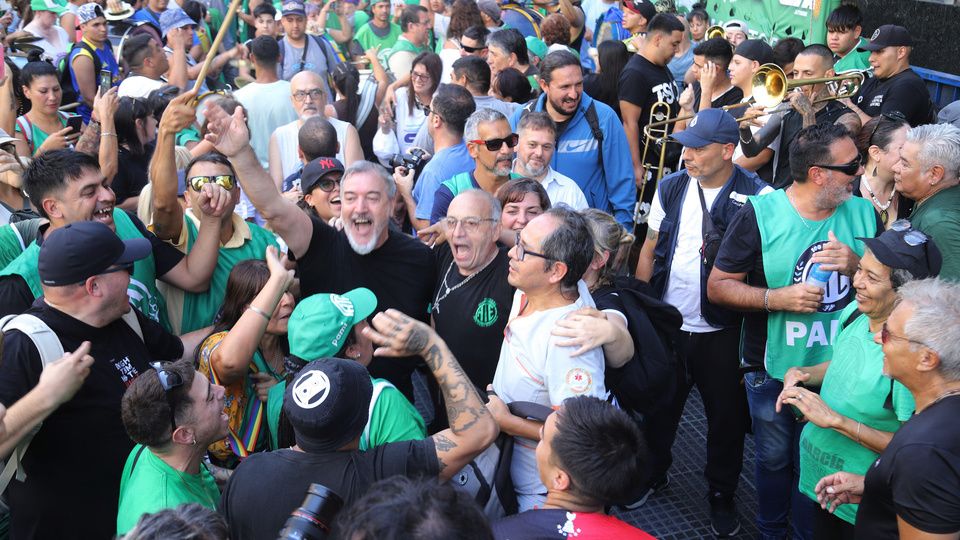 Ante el peligro de nuevos despidos masivos ATE «para» este jueves