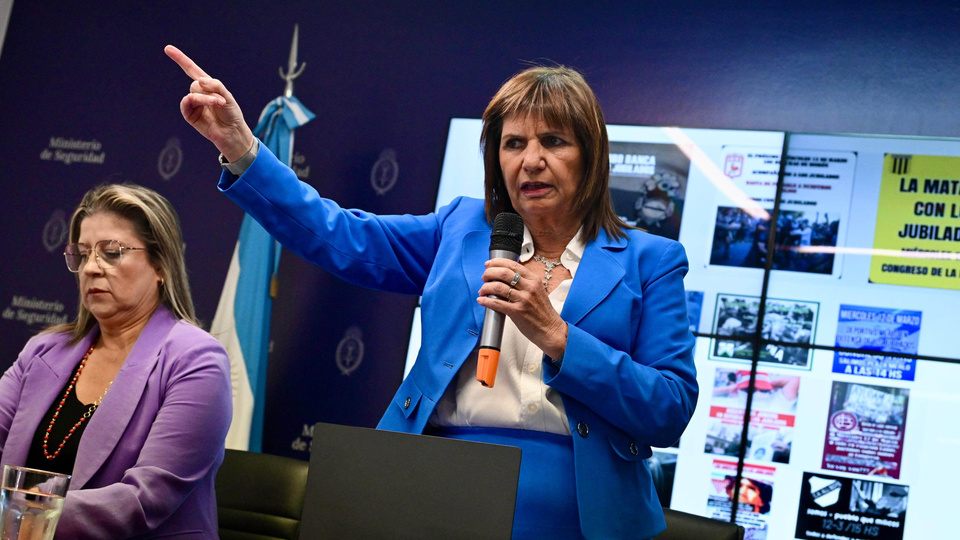 Patricia Bullrich echó al supuesto culpable de sus papelones