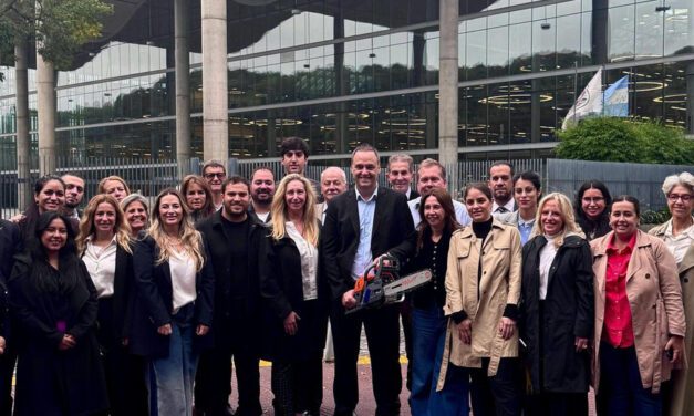 Guerra abierta entre el PRO y LLA: Macri pasa factura y Adorni muestra su motosierra | El expresidente llegó a plantear que Milei debe devaluar