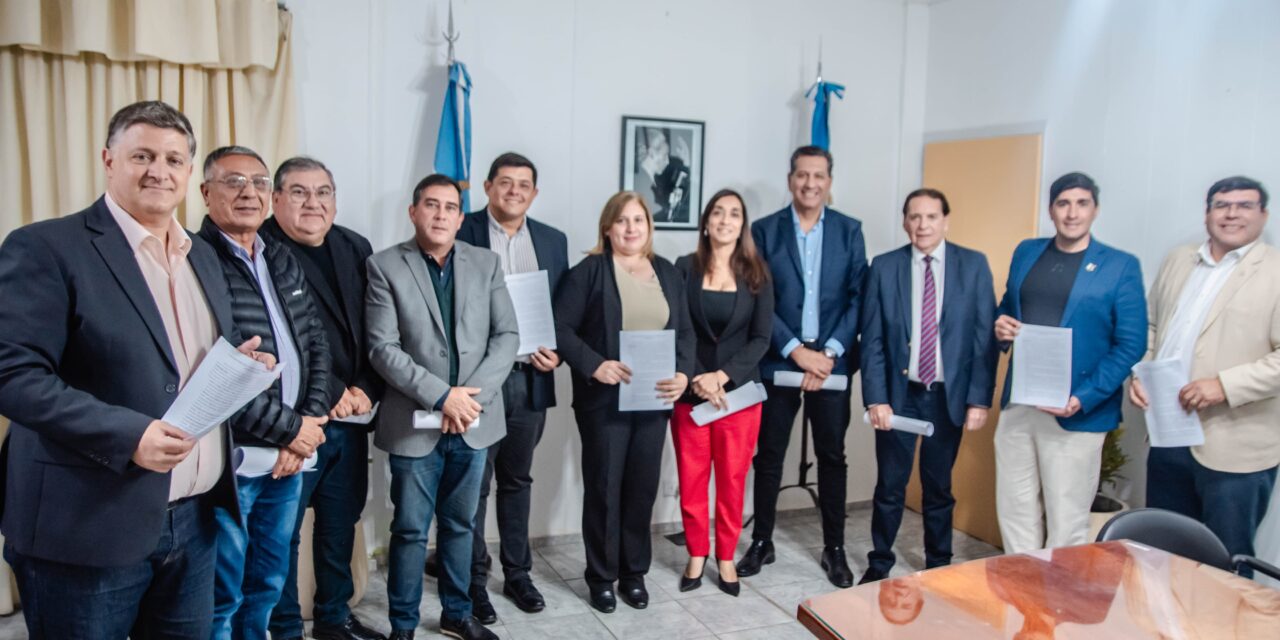 Intendentes justicialistas se reunieron y sellaron una agenda de colaboración mutua