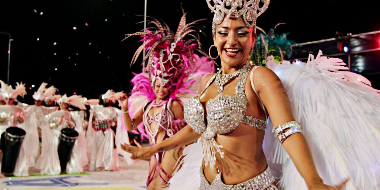 El carnaval de chimbas arranco con mas de 15.000 personas.