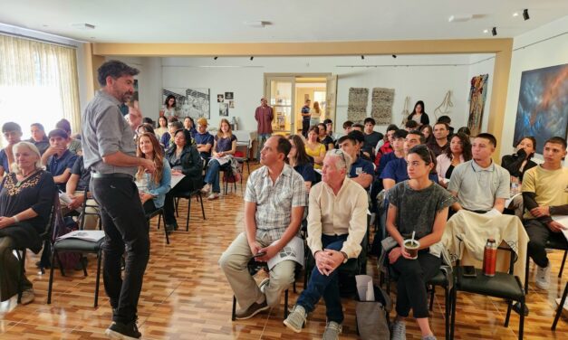 Se llevó a cabo una jornada de capacitación en Calingasta con el objetivo de fortalecer la calidad del servicio turístico en la región