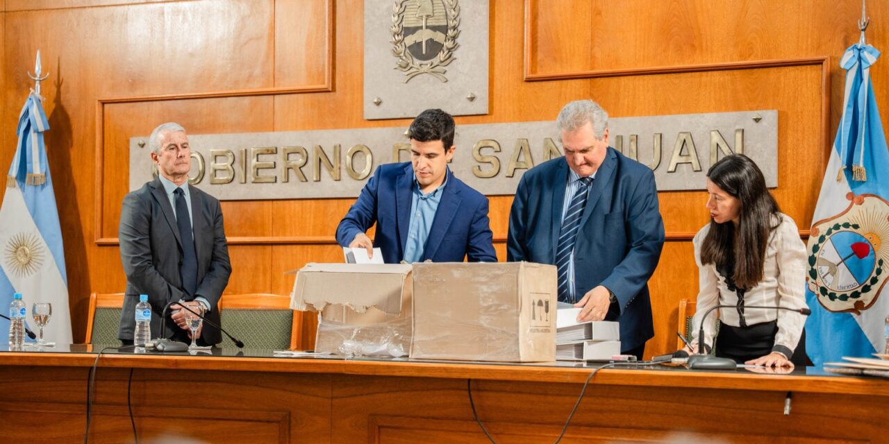 San Juan avanza en la instalación de un nuevo transformador para reforzar su sistema eléctrico
