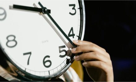 La Unión Europea analiza terminar con el cambio horario en su continente