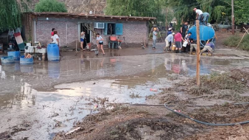 Calingasta: El Ministro de Familia y Desarrollo Humano en el Corazón de la Emergencia por el Temporal