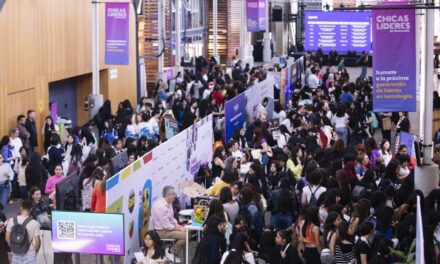 Se realizó el festival Chicas Líderes en Tecnología, que busca reducir la brecha de género