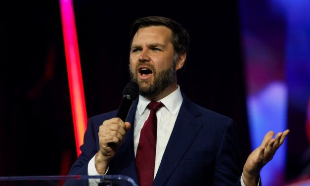 El vicepresidente de EEUU llegó a Groenlandia tras las amenazas de Trump sobre la isla