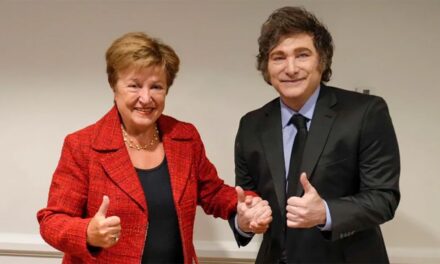 Javier Milei firmó el decreto para sellar el nuevo acuerdo con el FMI