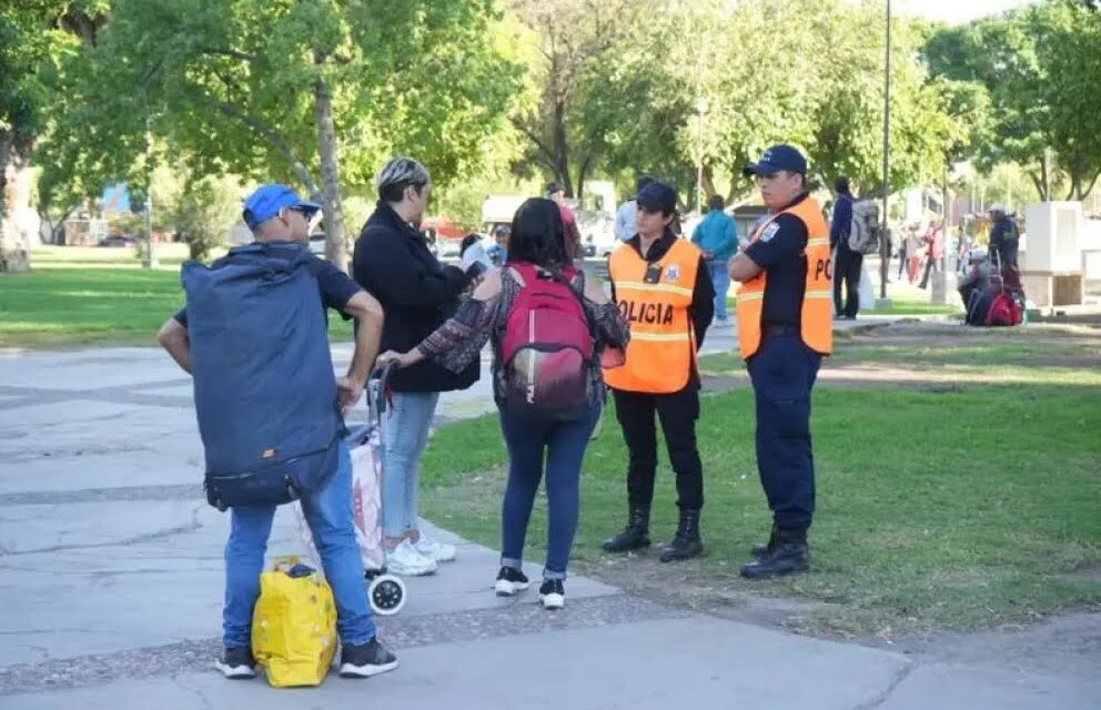 Vendedores del Parque de Mayo: sigue la polémica, mañana pedirán una amparo para seguir trabajando