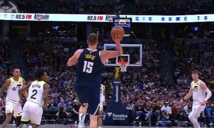 Nikola Jokic, una leyenda activa: conquistó a la NBA con un triple de fantasía y rompió un récord histórico