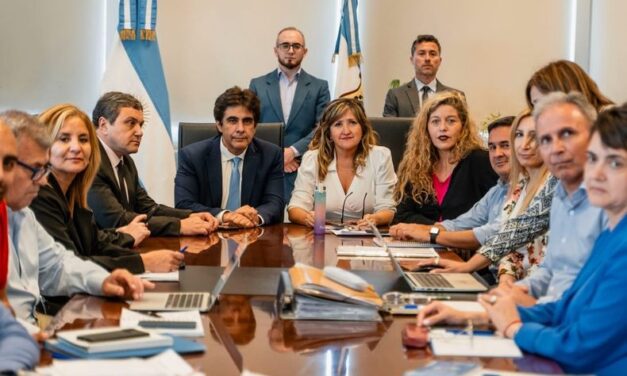  Oferta en suspenso, los docentes evalúan la propuesta del Gobierno