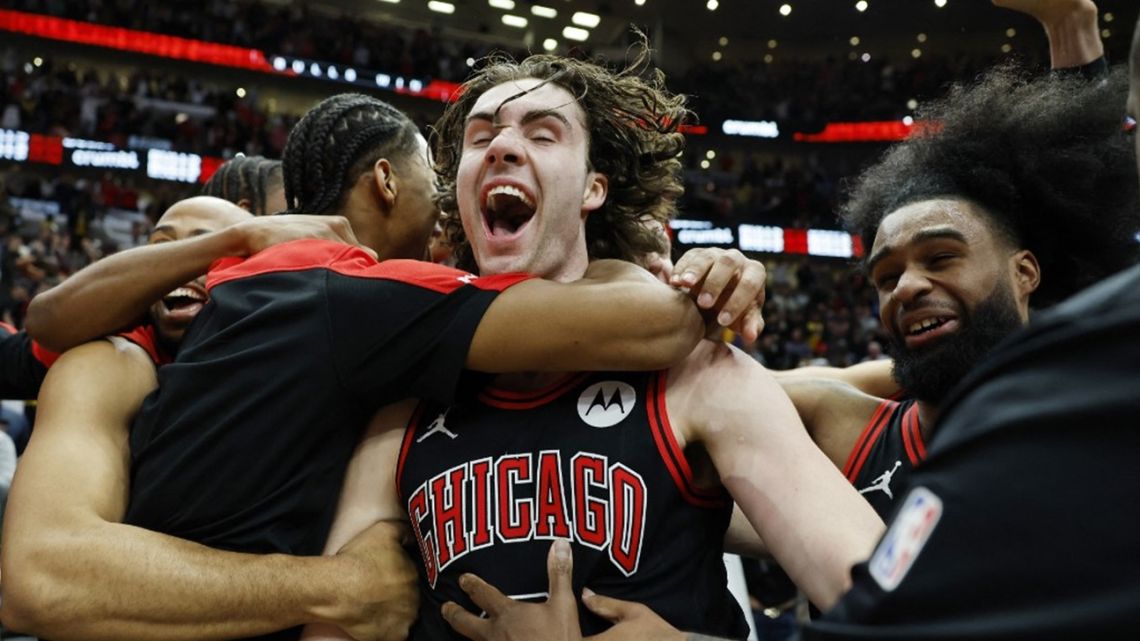 Final de película en la NBA: Bulls venció a Lakers con épicos 12.6 segundos y triple sobre la chicharra