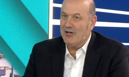 Sturzenegger expone en Chile sobre transformación del estado en «la Argentina de Milei»