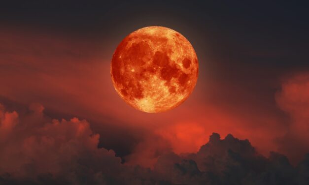 A qué hora se verá en cada país la «Luna de Sangre»