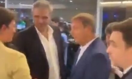 El tenso cruce entre Santiago Caputo y Ramiro Marra en la previa del debate porteño
