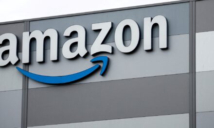 Puede navegar en Internet y hasta hacer compras