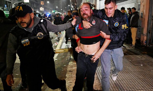 El manual de los jueces para evitar las causas de represión | El caso de un abogado que perdió un ojo por una bala de goma en febrero del 2024