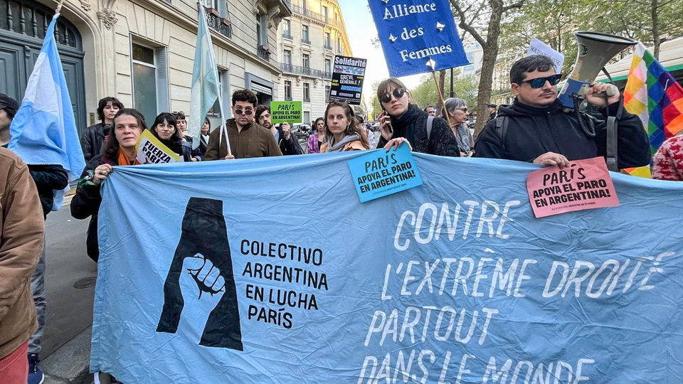 Solidaridad en Francia con la huelga general de los trabajadores argentinos  