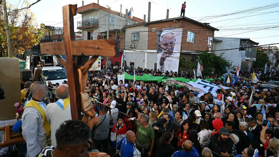 Francisco, donde todo comenzó | Una peregrinación por los lugares que caminó Jorge Bergoglio antes de llegar al Vaticano