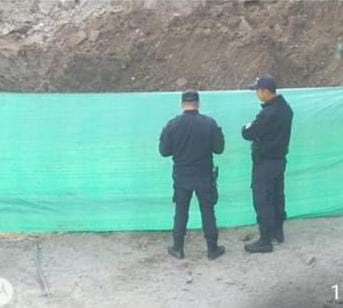 <div class="volanta-custom" style="
                color: #444;
                font-size: 0.8rem;
                font-weight: 600;
                line-height: 1.1;
                margin-bottom: 6px;
                text-transform: uppercase;
                letter-spacing: 0.3px;
                text-align: left;
            ">Último momento</div><div class="post-title-custom" style="text-align: left;">Hallazgo de restos óseos en el Colegio San José: trabaja Criminalística e interviene el Ministerio Público Fiscal</div>