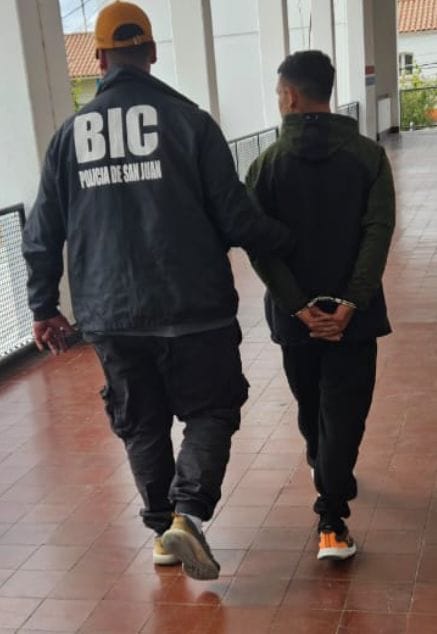 Detienen a sospechoso de violento robo a pareja mayor: secuestran bienes y droga