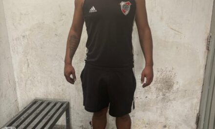 ¡Impactante intento de robo en Villa Carolina! Policía captura a ladrón en pleno acto