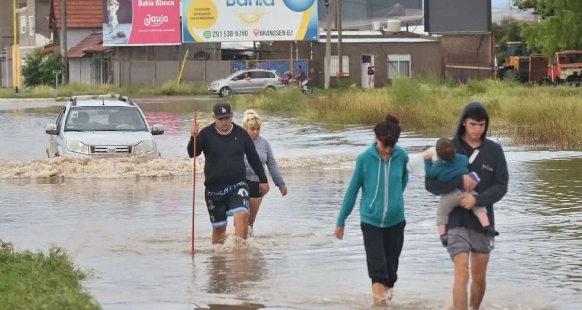 El Gobierno recortó la mitad de los fondos para la asistencia a los damnificados