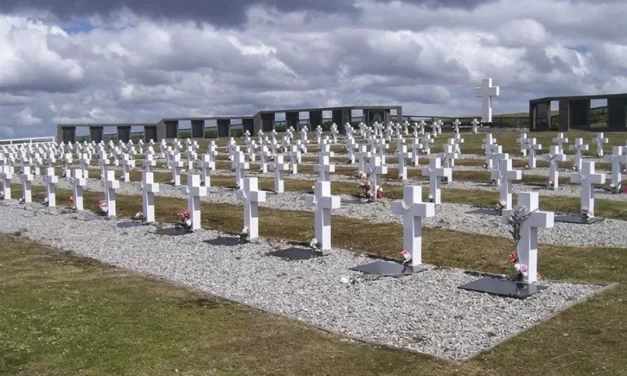 Miguel Montaño: «No se conocía quiénes eran, cuántos habían muerto, ni siquiera sus rostros»