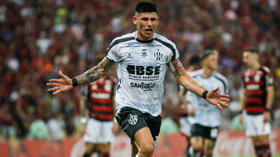 José Florentín marcó el segundo gol para Central Córdoba en una histórica noche de Copa Libertadores