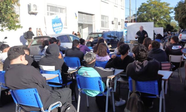 Oposición busca llevar reclamo al Congreso ante la parálisis de las comisiones