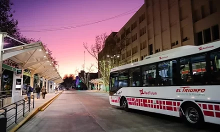 <div class="volanta-custom" style="
                color: #444;
                font-size: 0.8rem;
                font-weight: 600;
                line-height: 1.1;
                margin-bottom: 6px;
                text-transform: uppercase;
                letter-spacing: 0.3px;
                text-align: left;
            ">Boleto de colectivos</div><div class="post-title-custom" style="text-align: left;">Te mostramos sección por sección lo que serían las nuevas tarifas</div>