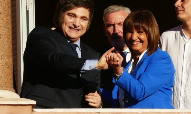 Una nueva encuesta midió a 17 políticos del oficialismo y la oposición: reprobaron 15