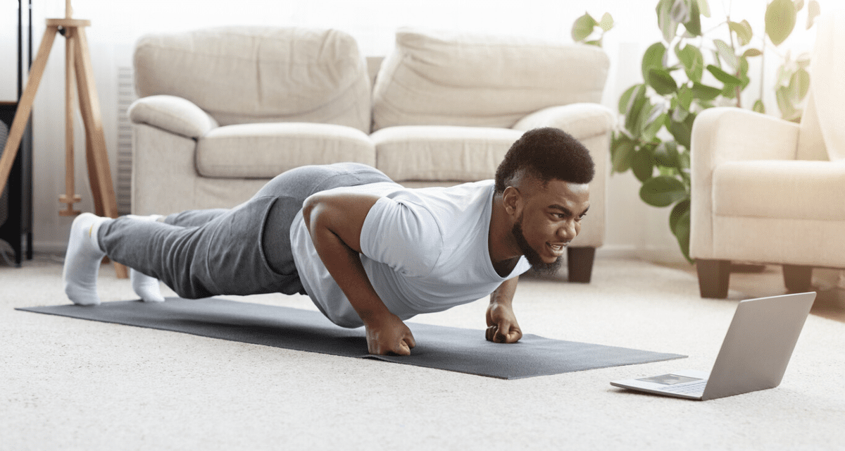 La IA reveló cuáles son los cinco mejores ejercicios físicos para hacer en medio de la rutina de trabajo