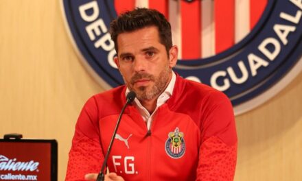 Los hinchas de Chivas se burlaron de Gago tras ser despedido de Boca: «El karma es cabrón»