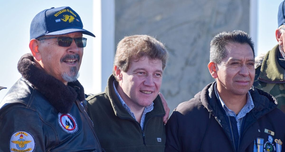 Tierra del Fuego se despegó de la visita del jefe del Comando Sur de los EEUU a la base naval de Ushuaia