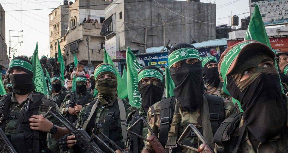Hamas difundió una imagen de los 48 rehenes israelíes aún cautivos en Gaza